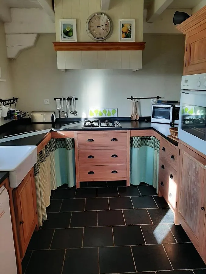 Holiday home Gite Du Jardin Fleuramour Lachaux